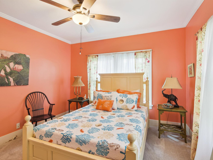 Bedroom 2, Christy's Beachcomber, Galveston