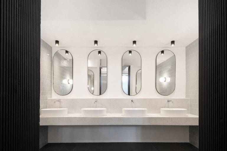 Bathroom 9