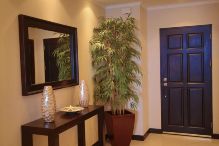Room 3, Pool Balcony Oceanview King Parking Full Kitchen - Flamingo Towers 25, Santa Cruz