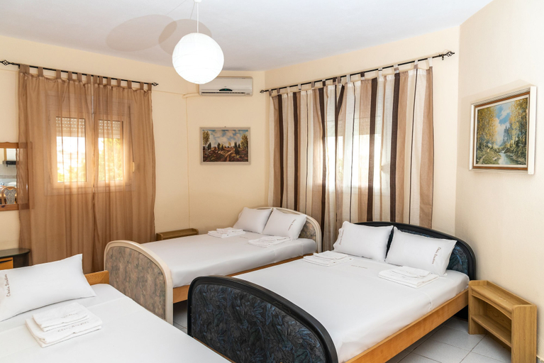 Bedroom 2, Chris Apartments, Central Macedonia