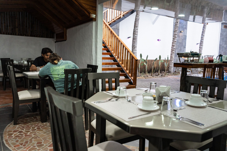 Food & Drinks 5, Hotel Ayre By Baltra, Santa Cruz
