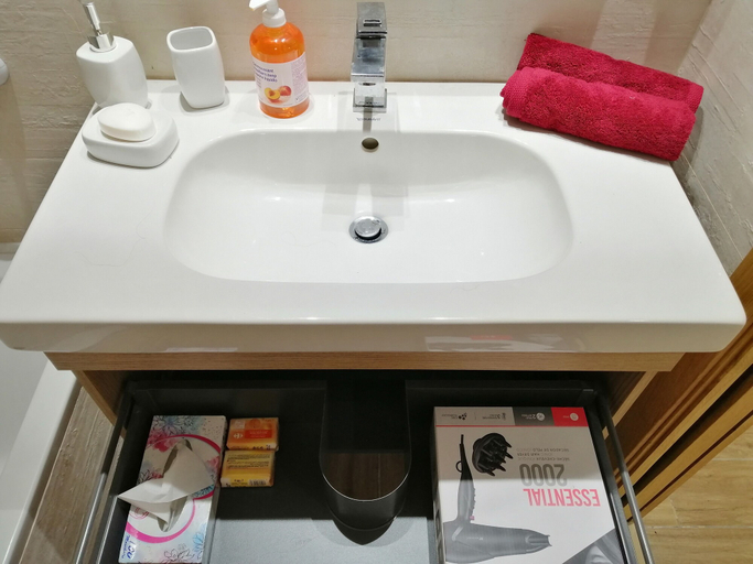 Bathroom 3, Bright and stylish Flat, Bouhaira