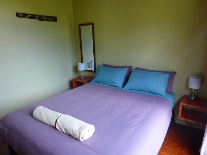 Bedroom 4, Piha Beachstay - Hostel, Waitakere