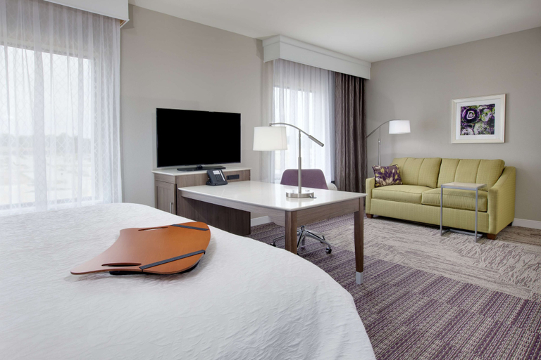 Bedroom 3, Hampton Inn & Suites Tyler-South, Smith