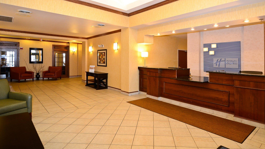 Public Area, Holiday Inn Express & Suites FORT ATKINSON by IHG, Jefferson