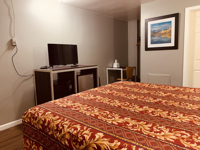 Bedroom 6