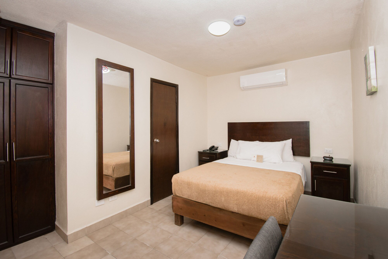 Bedroom 2, Hotel Elva, Caborca