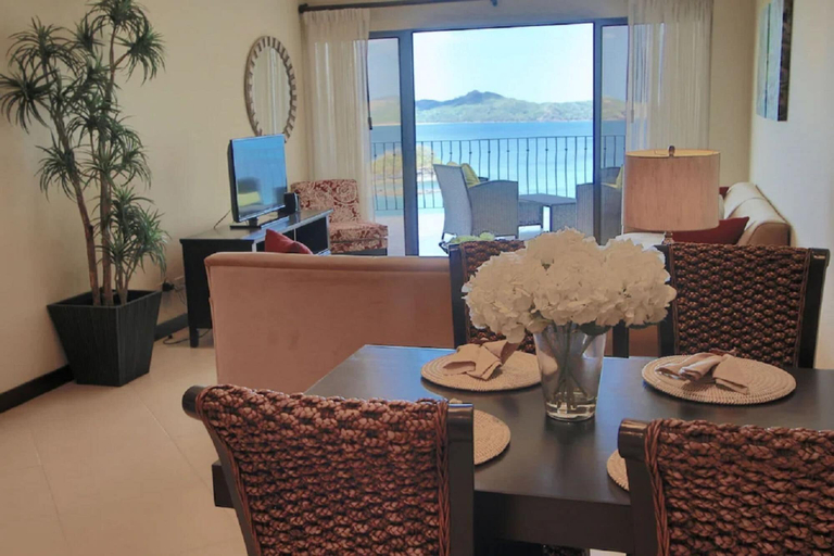 Room 4, Pool Balcony Oceanview King Parking Full Kitchen - Flamingo Towers 25, Santa Cruz