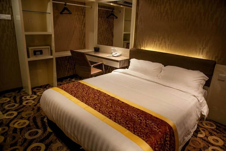 Bedroom 5, Golden Valley Hotel, Malacca City