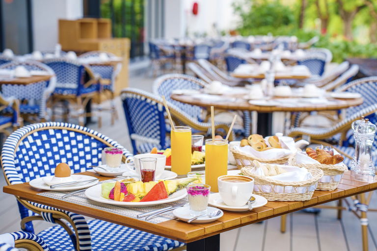 Food & Drinks 5, Ocean’s Creek Beach Hotel Mauritius