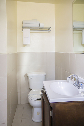 Bathroom 3, Hotel Elva, Caborca