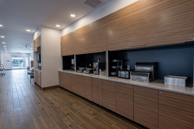 Food & Drinks 5, TownePlace Suites by Marriott Clinton, Hunterdon