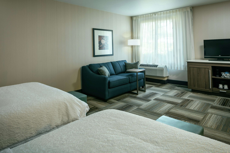 Bedroom 3, Hampton Inn & Suites Arroyo Grande/Pismo Beach Area, CA, San Luis Obispo