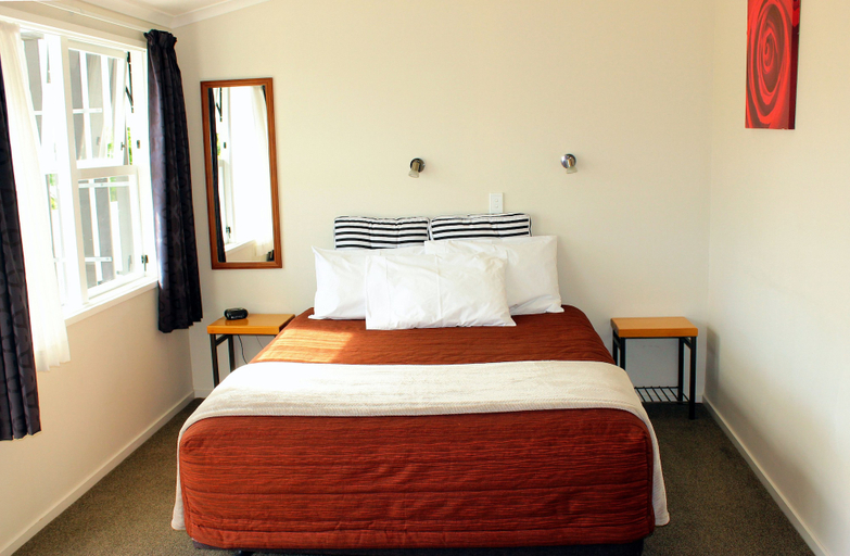 Bedroom 3, Te Awa Motel, Wanganui