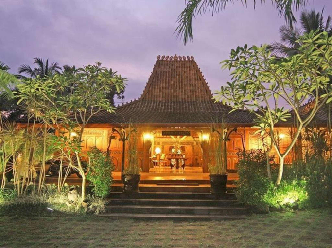 Exterior & Views 2, Joglo Plawang Villa & Resort, Sleman