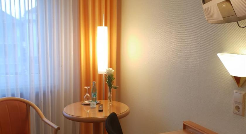 Bedroom, Hotel Hessischer Hof, Schwalm-Eder-Kreis