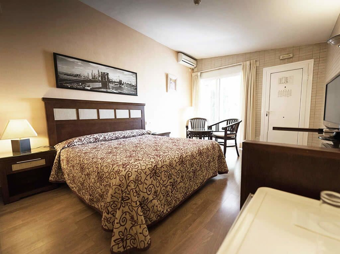 Bedroom 2, Hotel Playa Canet, Valencia