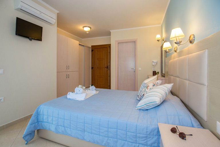 Bedroom 3, Sole Mare, East Macedonia and Thrace