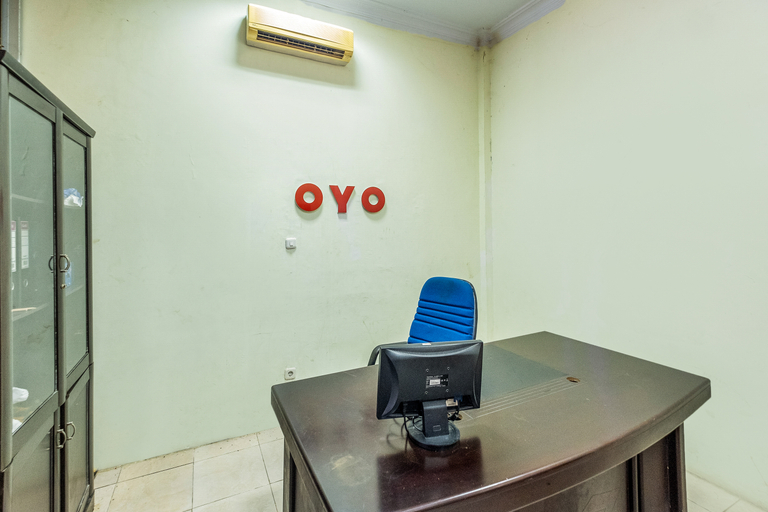 Public Area, OYO 1906 Zhafira Guest House Syariah, Makassar