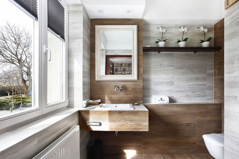Bathroom 4, Port Rybaki, Brodnica