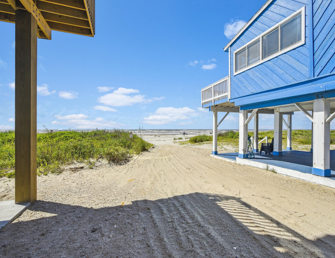 Exterior & Views 2, Camille's Coastal Escape, Galveston