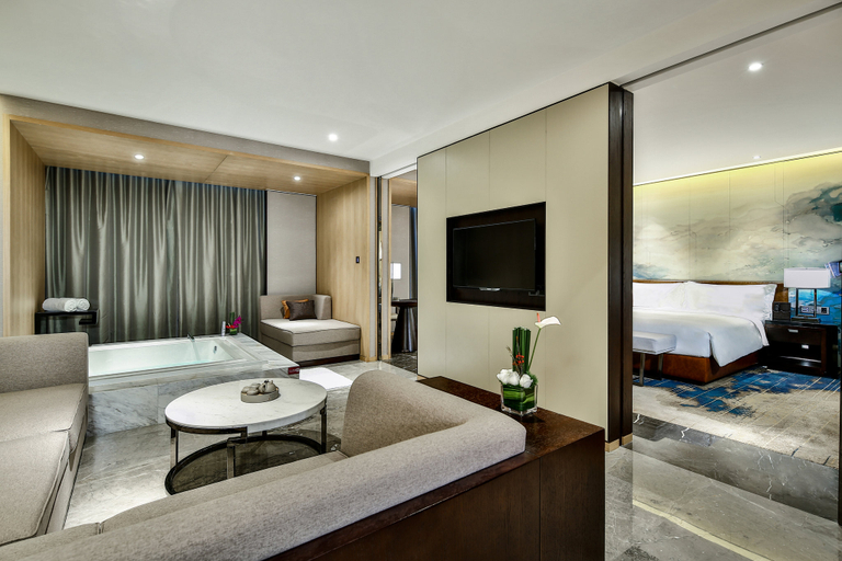 Bedroom 2, Crowne Plaza CHENGDU WENJIANG by IHG, Chengdu