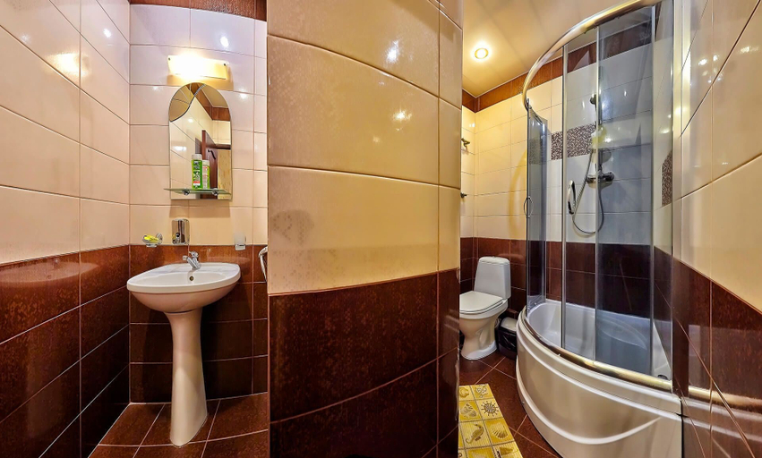 Bathroom 3, Elite Dnipro, Drohobyts'ka