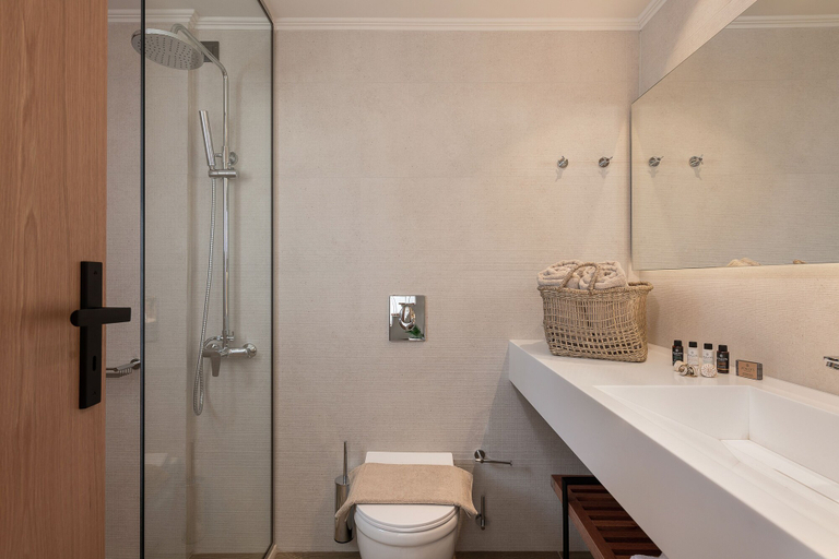 Bathroom 5, Mossa Well Being Hotel with heated pool & Wellness Spa, Crete
