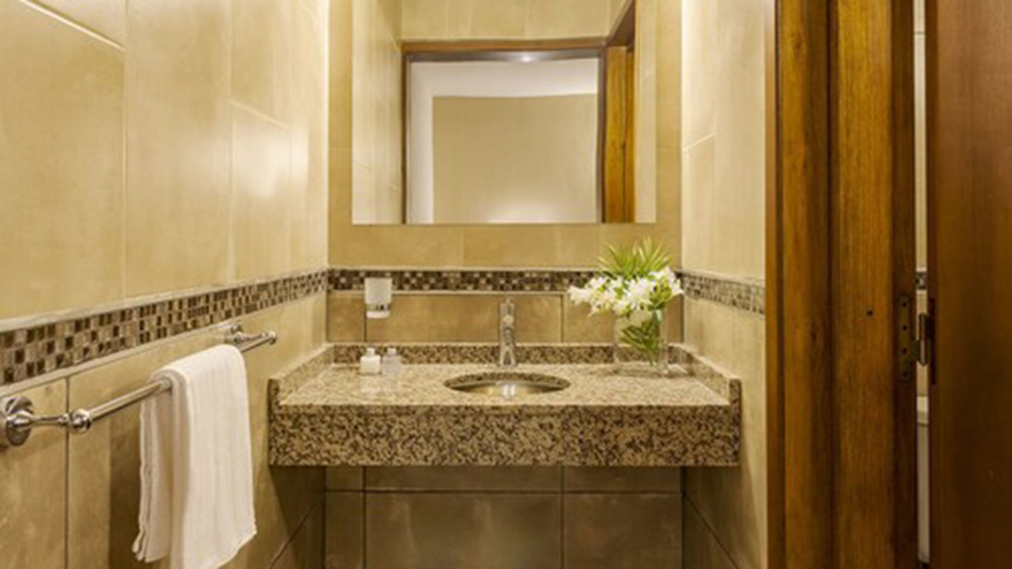 Bathroom 4, Wooden Hotel, Santa María