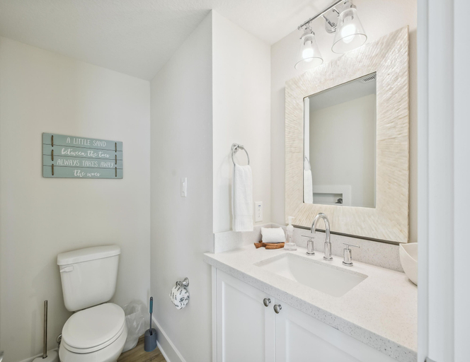 Bathroom 4, Camille's Coastal Escape, Galveston
