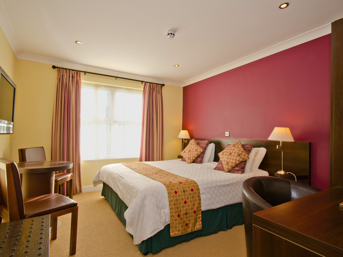 Bedroom 3, The Kinmel & Kinspa, Conwy