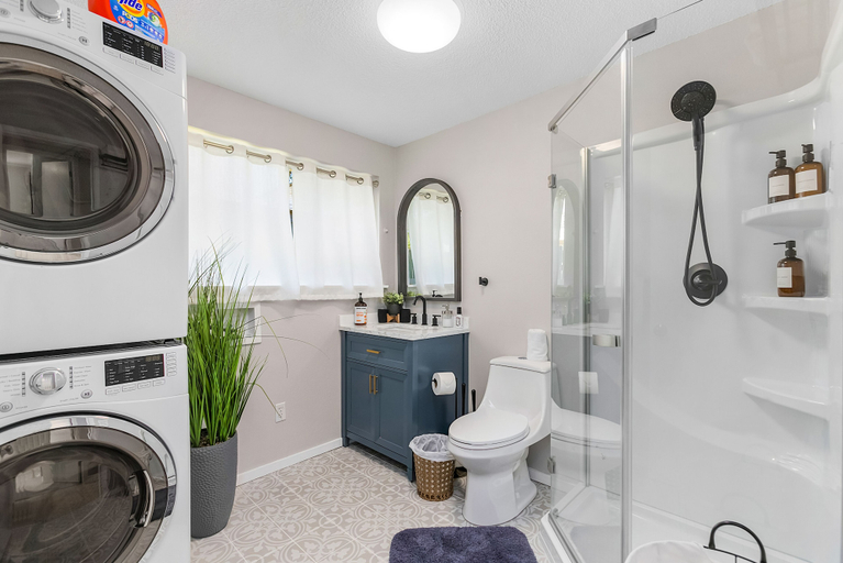 Bathroom 3, Bodur's Nest Whispering Garden, Pierce