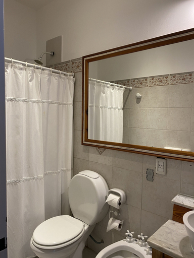 Bathroom 4, Hotel Vicente Lopez, Vicente López