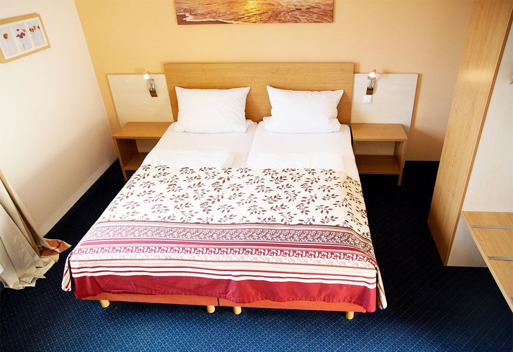 Bedroom 2, Hotel Villa Toskana, Neumarkt in der Oberpfalz