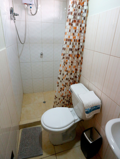 Bathroom 3, CENTRAL PLAZA APARTMENTS, Cusco