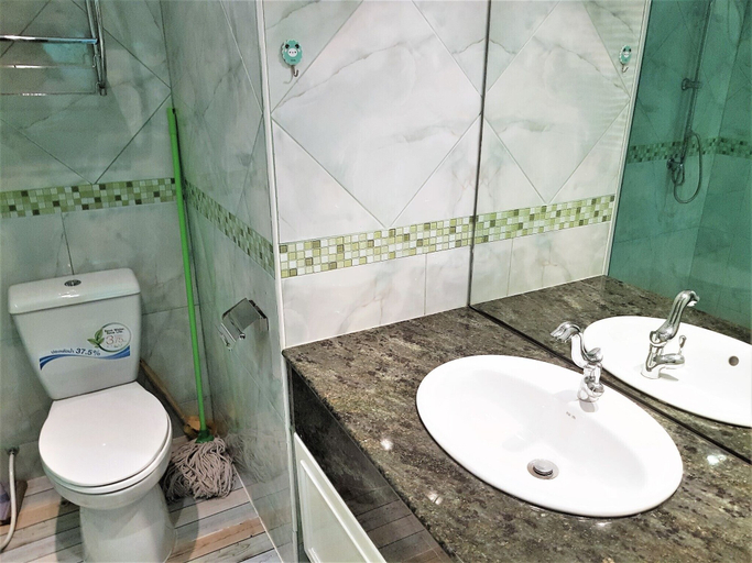 Bathroom 3, Jomtien Beach Condo Floor 12, Pattaya