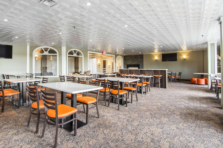 Food & Drinks 4, Quality Hotel Drumheller, Division No. 5