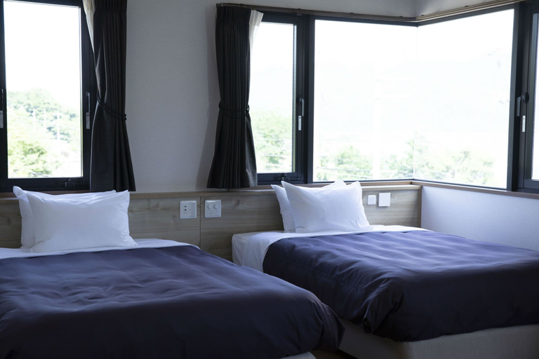 Bedroom 4, Miyajima Hanarenoyado IBUKU, Hatsukaichi