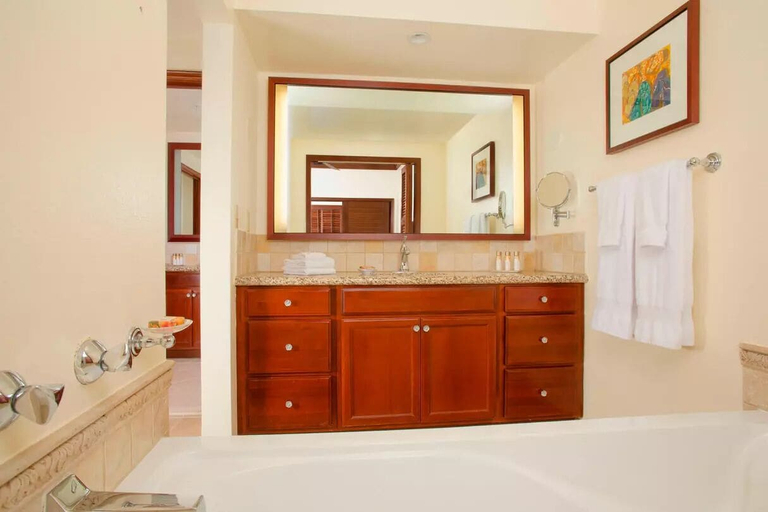 Bathroom 5, marriott ko olina beach club, Honolulu