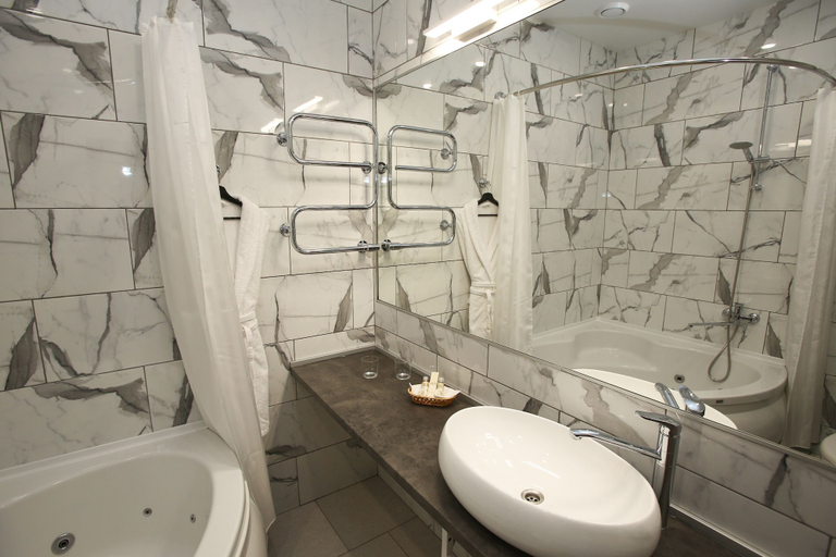 Bathroom 3, Prestige Hotel Center, Sankt-Peterburg gorsovet