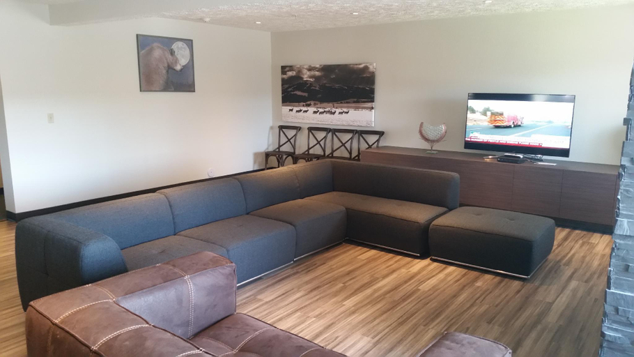 Public Area 1, Hotel Ruby Sandpoint, Bonner