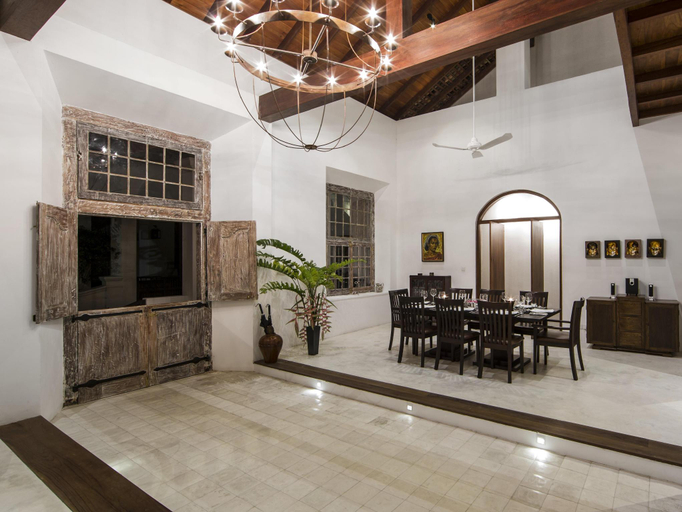 Others 5, Fortaleza Middle Street, Galle Four Gravets