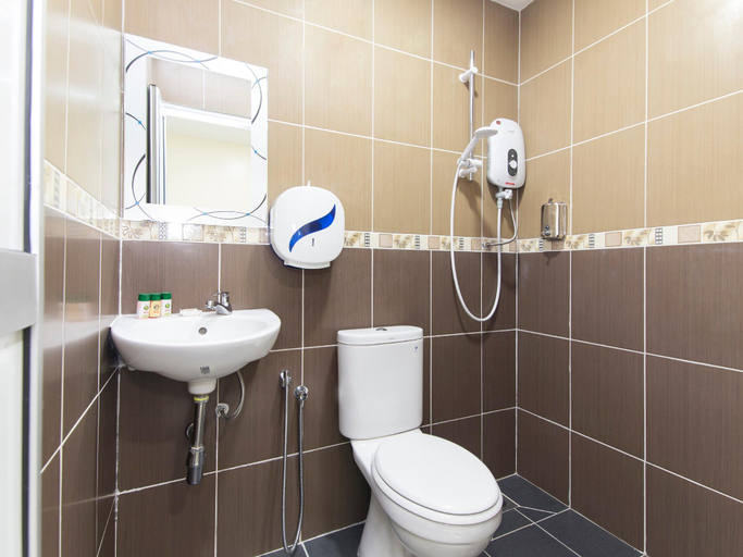 Bathroom, Apple Hotel Shah Alam, Shah Alam