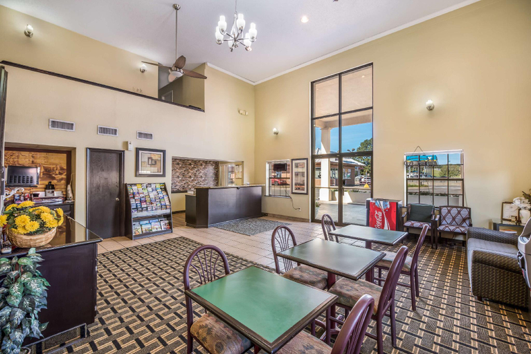 Others, Americas Best Value Inn & Suites Arkadelphia, Clark