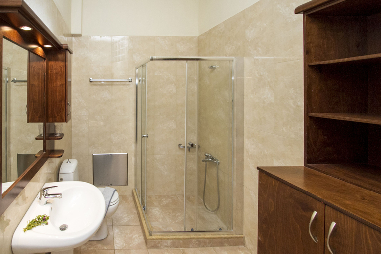 Bathroom 5, Secreto Studios, Crete