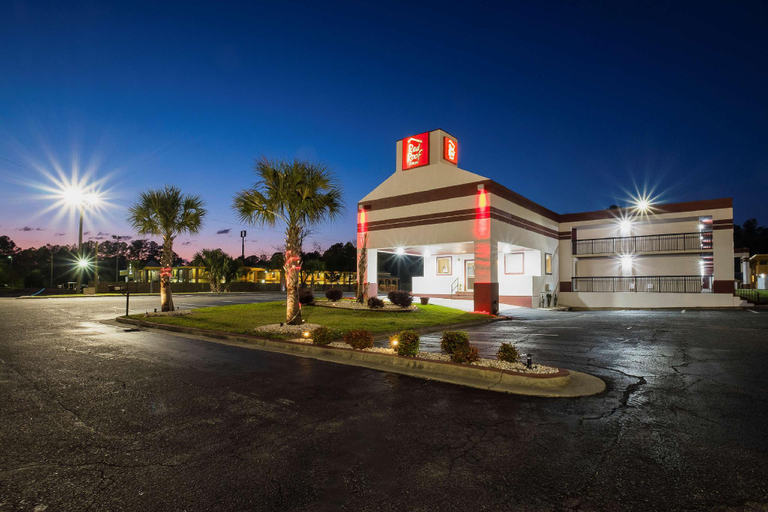 Exterior & Views 2, Red Roof Inn Walterboro, Colleton