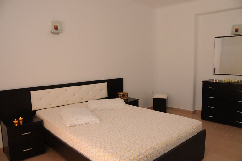 Bedroom 4, Lakka Studios, South Aegean