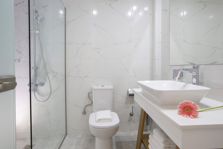 Bathroom 5, Smile Inn, Ionian Islands