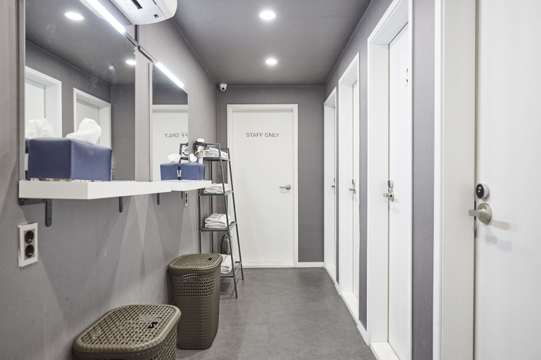 Bathroom 5, THE CAPSULE Myeongdong, Jung