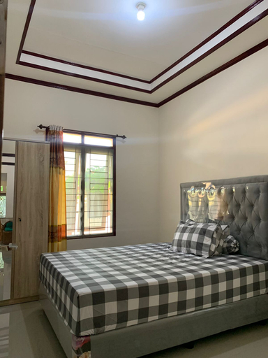 Bedroom 2, Mawar Homestay Syariah, Banda Aceh